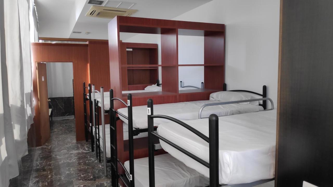 Albergue La Estacion เซฮิน ภายนอก รูปภาพ